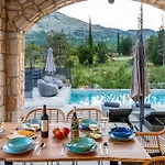 Luxury Ora I Βίλα *