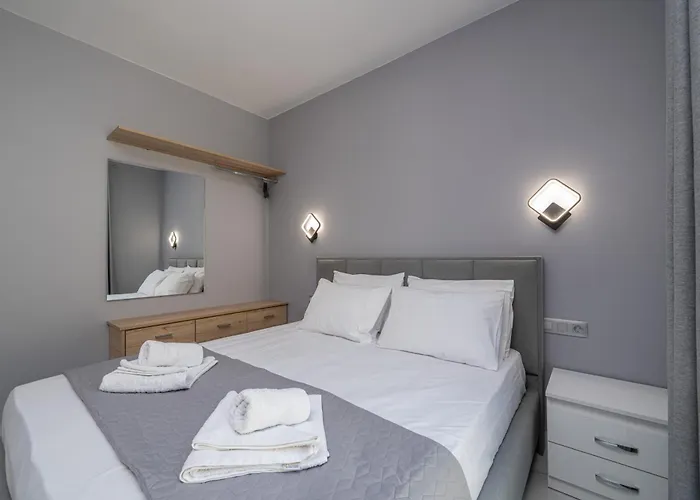 Luxury Ora I Agia Efimia