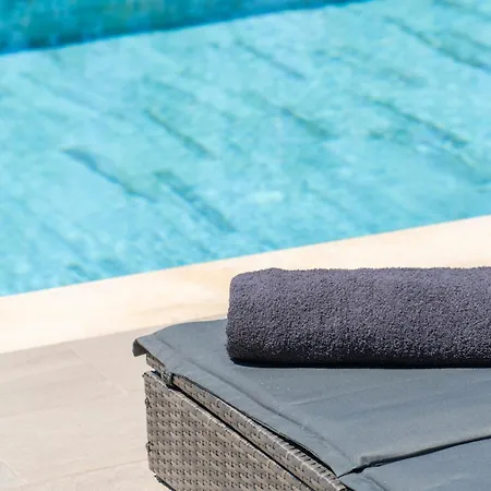 Villa Luxury Ora I *