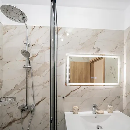 Luxury Ora I * Agia Efimia