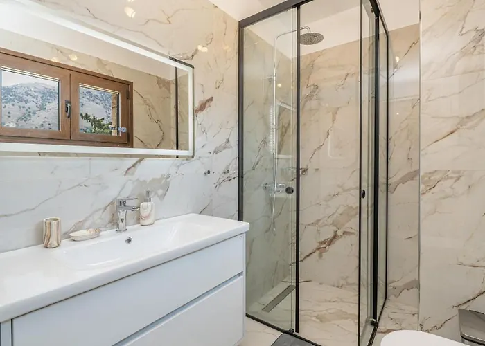 Luxury Ora I * Agia Efimia