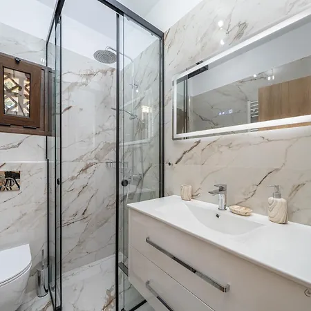 Luxury Ora I Βίλα *